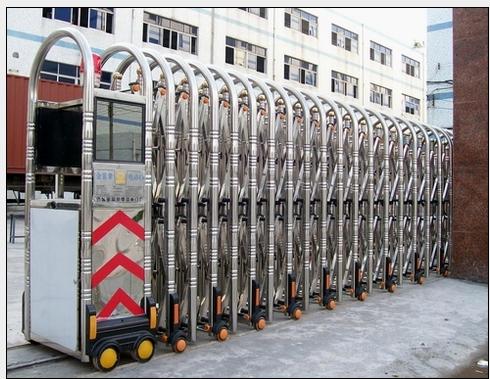 東莞東城區(qū)大塘頭鞋廠伸縮門安裝