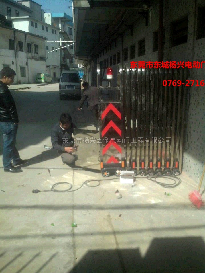 東莞市萬(wàn)江電動(dòng)伸縮門(mén)安裝